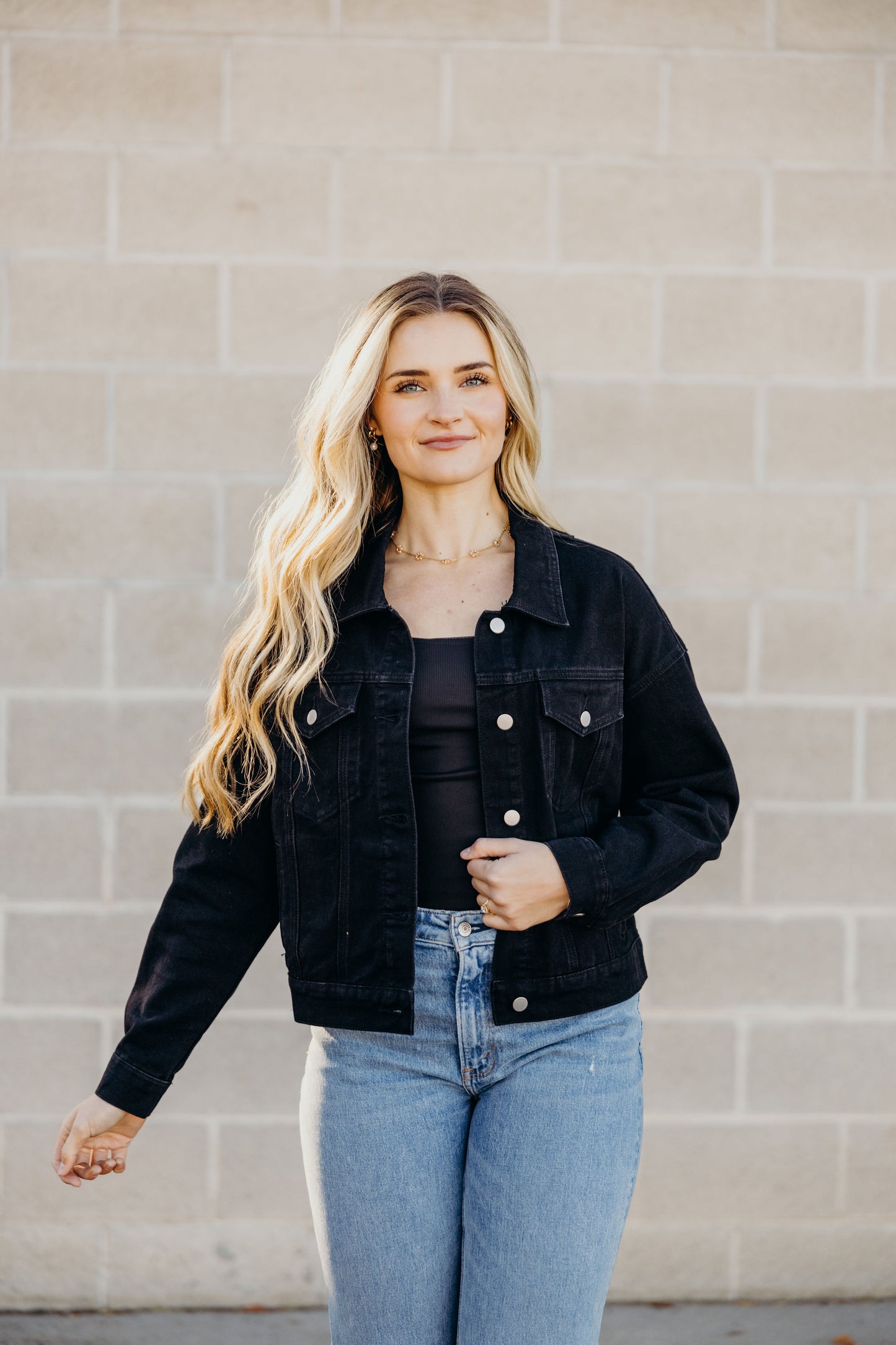 DENIM JACKET IN BLACK FINAL SALE