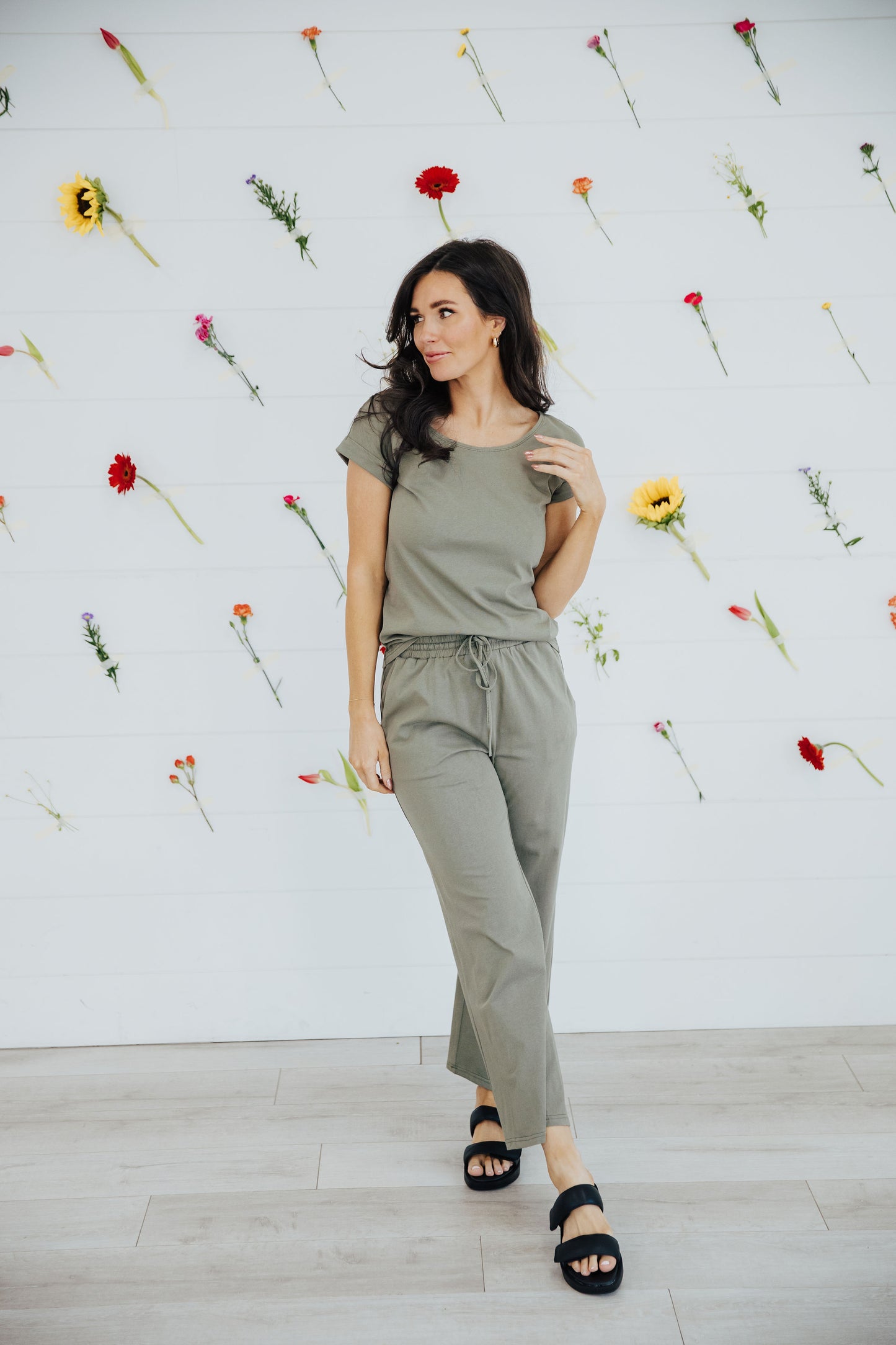 WIDE LEG LOUNGE PANTS IN OLIVE FINAL SALE