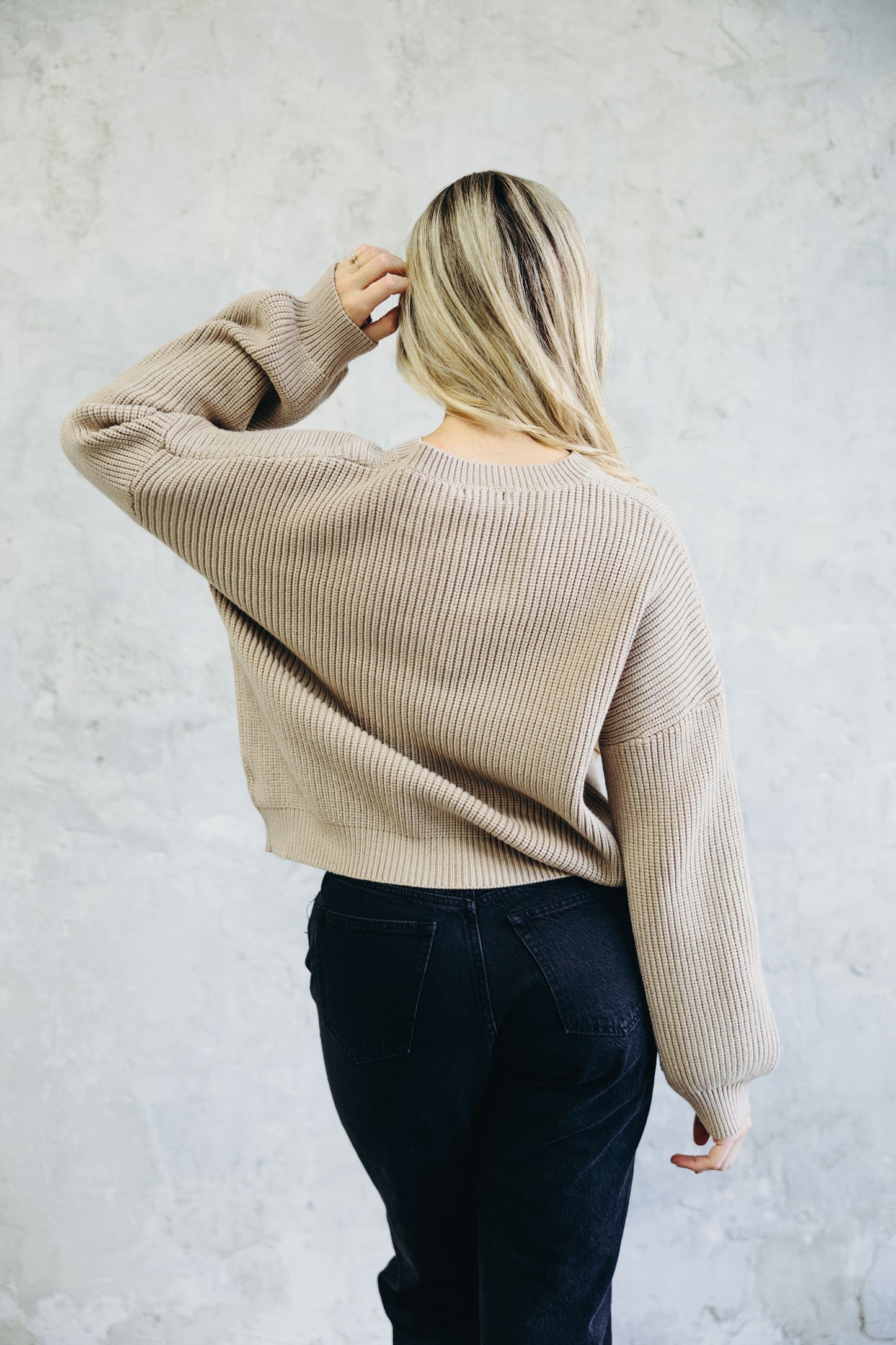 OVERSIZED SWEATER IN FROSTED ALMOND