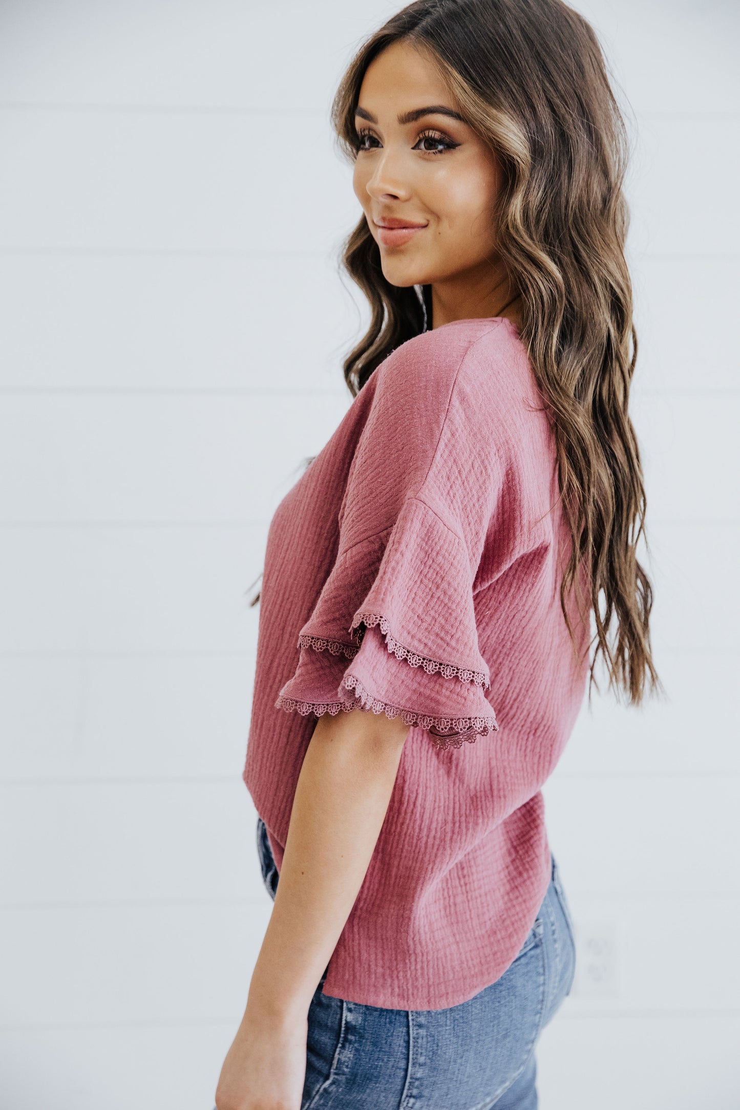 LACE TRIM BLOUSE IN MELLOW MAUVE FINAL SALE