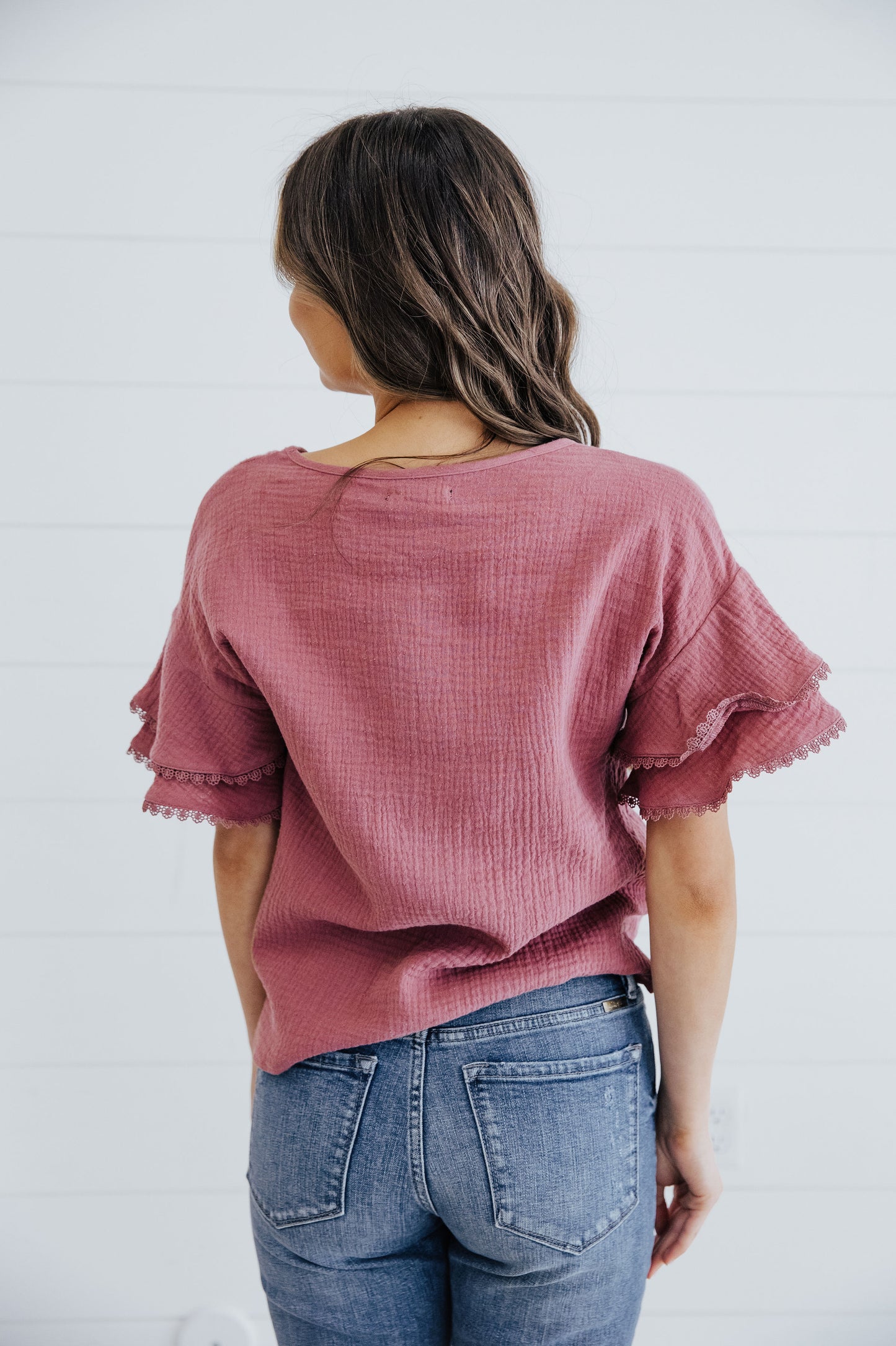 LACE TRIM BLOUSE IN MELLOW MAUVE FINAL SALE