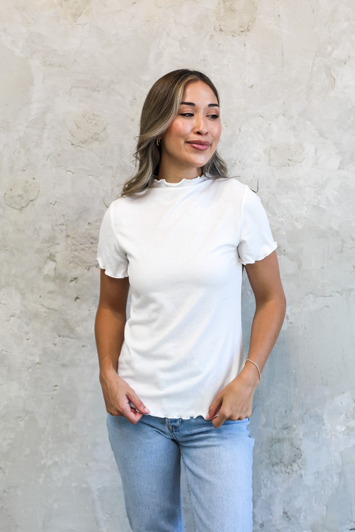 MOCK NECK RIBBED TEE IN IVORY