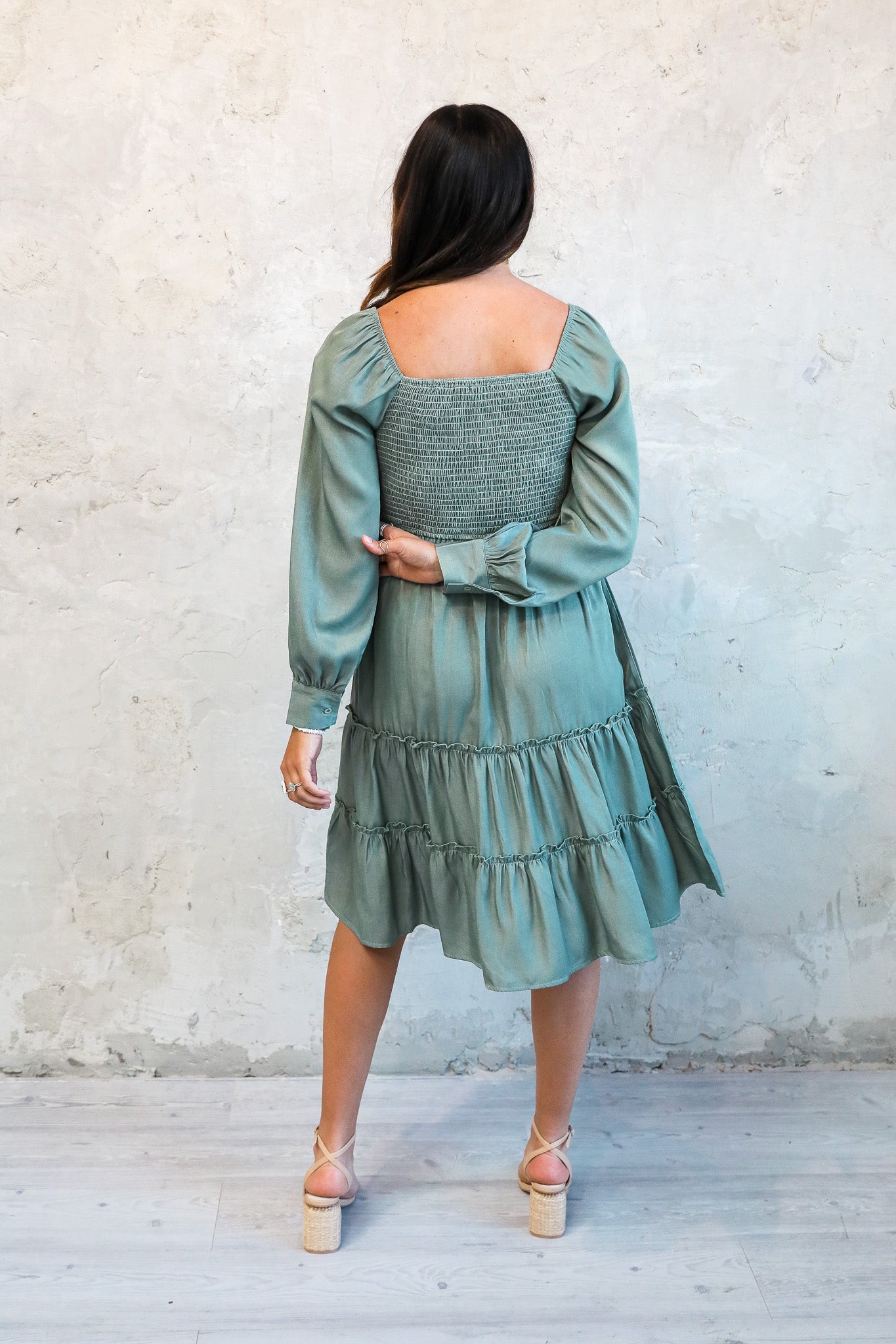 THE RHEA IN EUCALYPTUS FINAL SALE