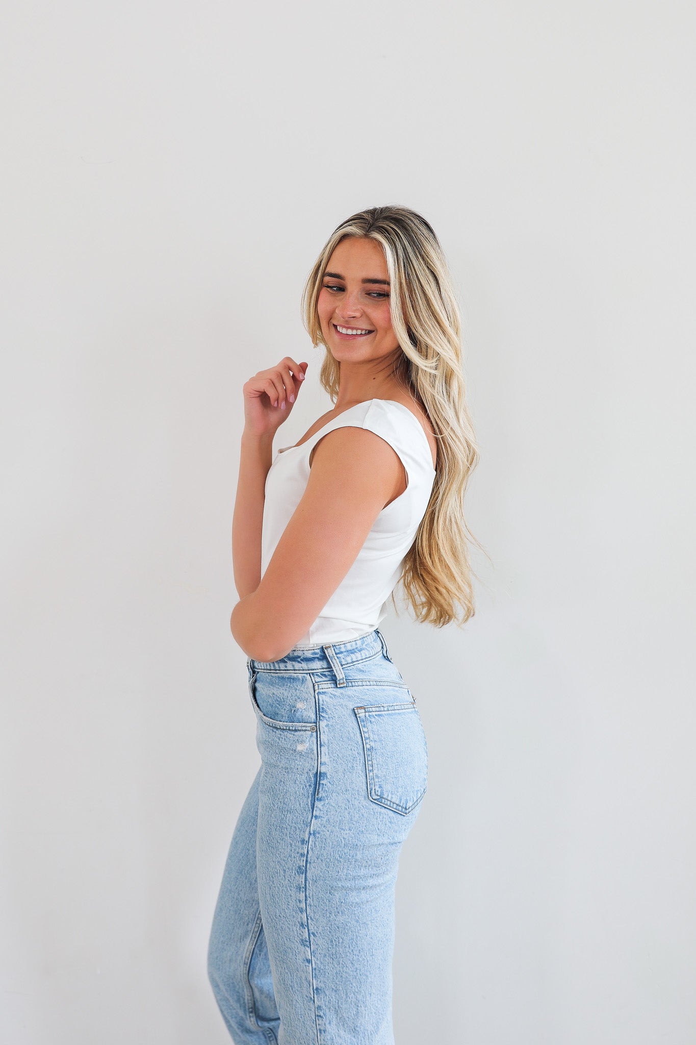 LAYERING BODYSUIT IN CREAM